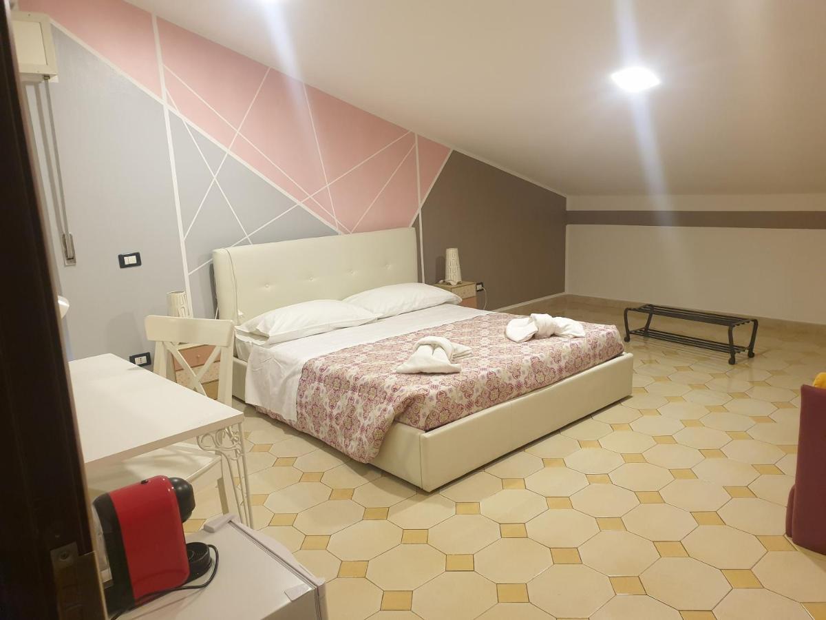 Dimoramuri B&B カターニア エクステリア 写真